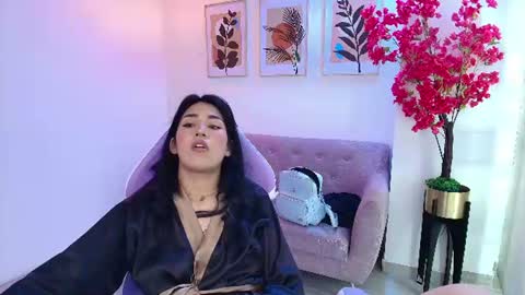 Rainy  online show from August 11, 4:53 pm