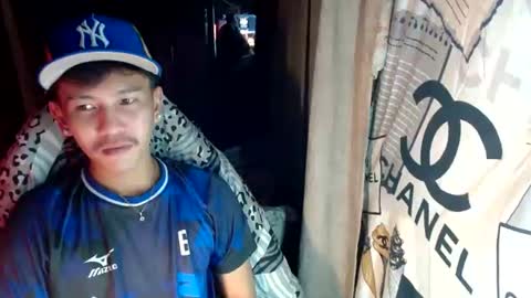 ralfhuge24 online show from August 4, 2:47 pm