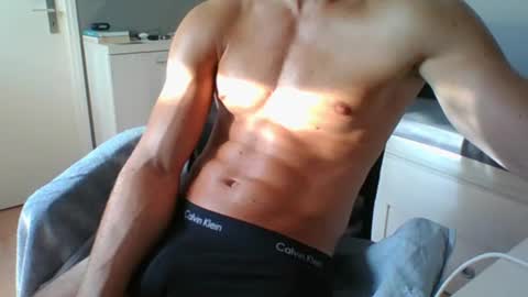 ramonjoosse2001 online show from July 27, 12:21 pm