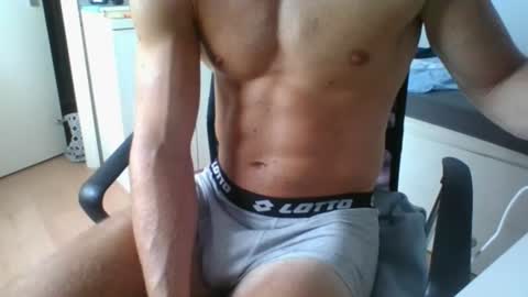 ramonjoosse2001 online show from July 31, 11:49 am