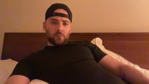 randomdude5950 online show from August 7, 5:18 am