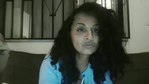 Random girl on sofa online show from June 7, 6:18 am