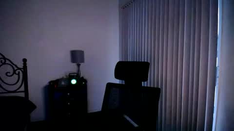 randomink3 online show from August 6, 2:43 am