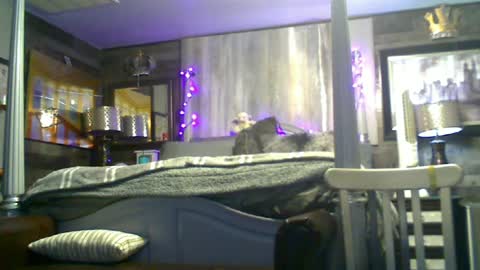 randybater8in online show from July 31, 11:16 am