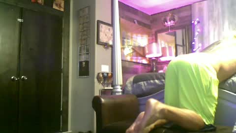 randybater8in online show from August 6, 2:10 am