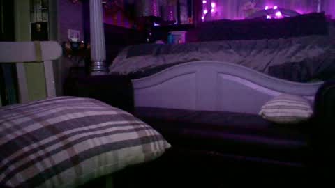 randybater8in online show from August 9, 2:01 am