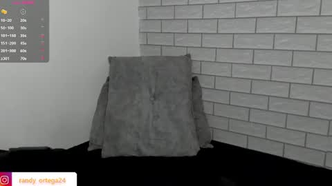 Randy online show from August 1, 1:00 am