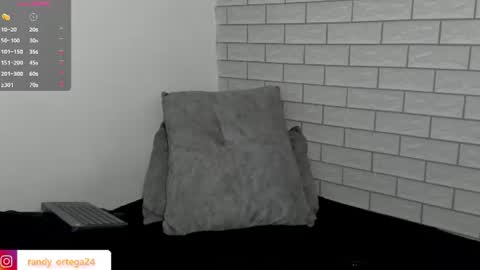 Randy online show from August 3, 5:09 pm