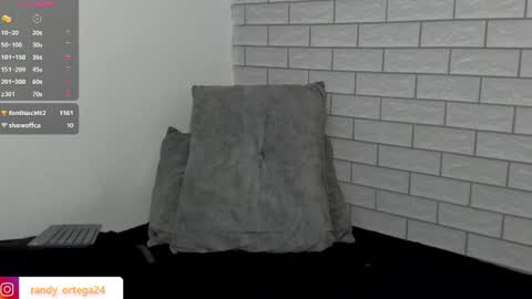 Randy online show from August 7, 1:16 am