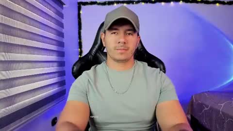 Jonas online show from August 2, 1:51 pm