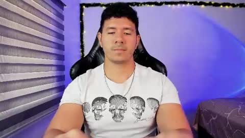 Jonas online show from August 4, 1:52 pm