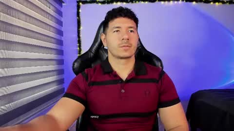 Jonas online show from August 13, 2:31 pm