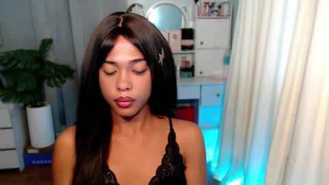 rarebae online show from August 12, 7:43 am
