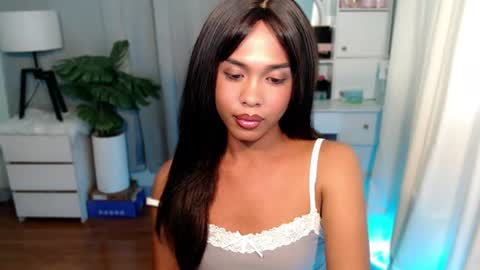 rarebae online show from August 17, 8:30 am