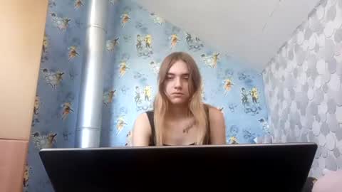 Lora online show from August 11, 5:09 am