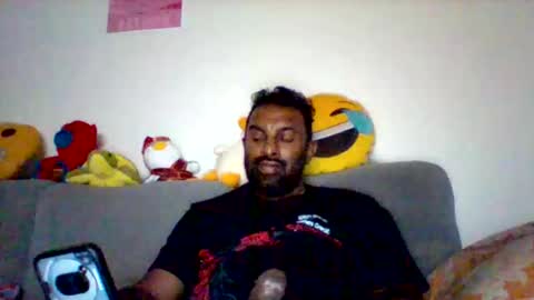 raul2k2 online show from May 17, 2:23 am