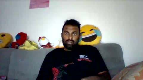 raul2k2 online show from May 17, 3:29 am