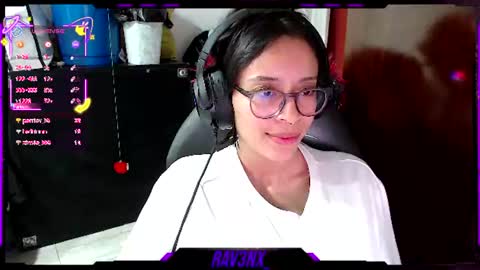   online show from August 5, 11:36 pm