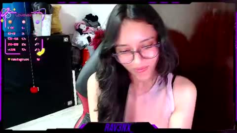   online show from August 7, 11:05 pm