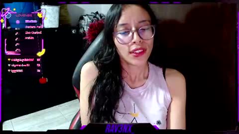   online show from August 8, 7:41 am