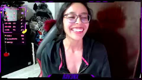   online show from August 14, 11:41 pm