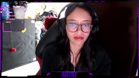   online show from August 15, 1:26 pm