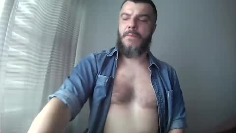 ravart43 online show from May 18, 7:09 am