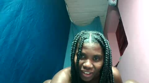 ravelosoma29 online show from August 12, 3:47 pm