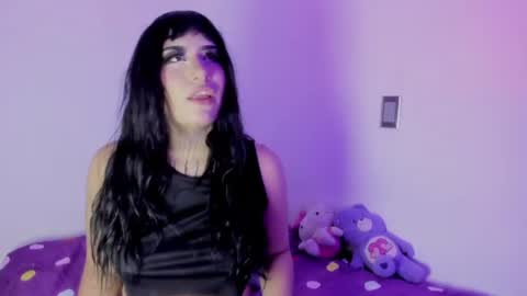 raven__darkness_ online show from August 12, 8:38 am