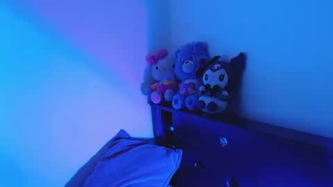 raven__darkness_ online show from August 15, 9:02 am