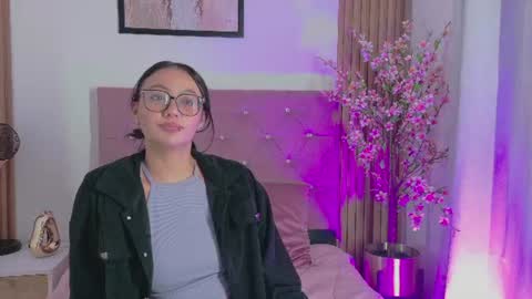 ravena_queen online show from August 3, 7:48 am