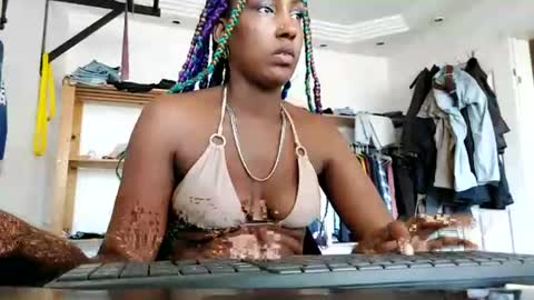 ravenbby online show from June 29, 1:47 pm