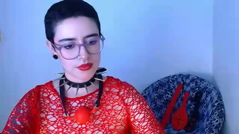 ravendarkness_ online show from July 31, 5:14 am