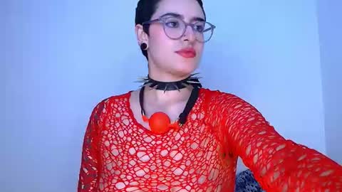 ravendarkness_ online show from July 31, 8:20 am