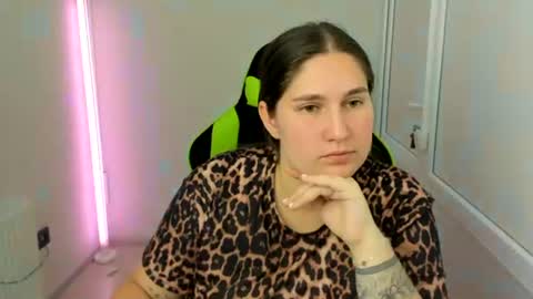 Raven online show from August 14, 8:51 am