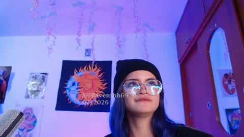 raventh_ online show from August 3, 5:14 am