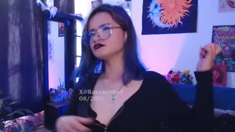 raventh_ online show from August 11, 5:15 pm