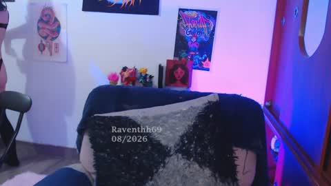 raventh_ online show from August 12, 2:08 pm