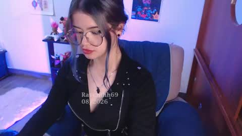 raventh_ online show from August 13, 5:16 pm
