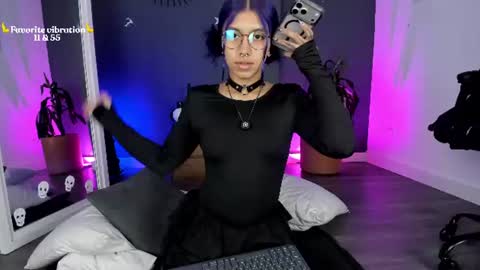 Raven Witch online show from August 15, 7:29 pm
