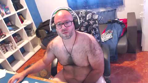 ravingr3d3 online show from August 6, 4:17 pm