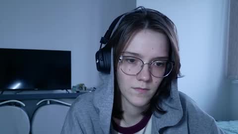 Ray-Ray online show from May 31, 5:37 pm