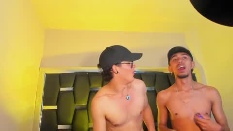 Rayn online show from April 15, 11:01 pm