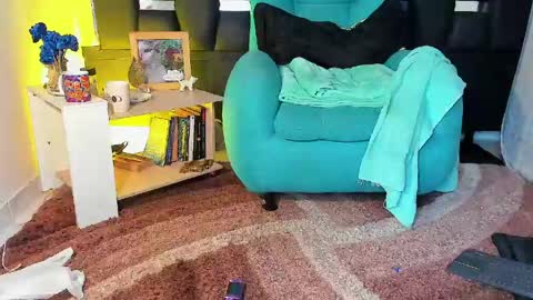 Rayn online show from April 18, 5:22 pm
