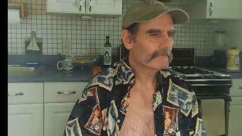 Ray   aka Sweet Daddy Ray online show from August 6, 1:10 pm