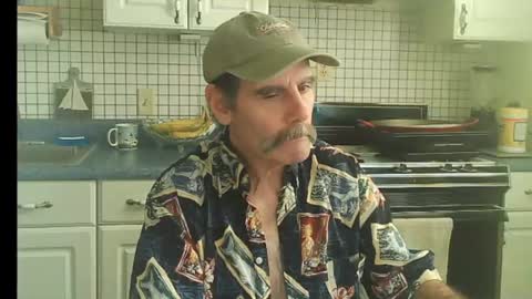 Ray   aka Sweet Daddy Ray online show from August 9, 7:15 pm