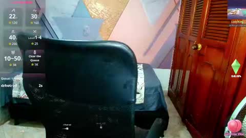 raylin_escobar online show from August 8, 8:09 pm