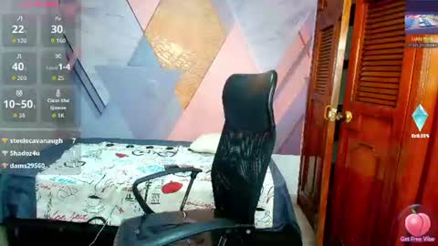 raylin_escobar online show from August 11, 8:00 pm