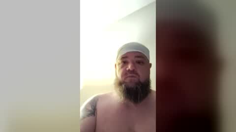 raymondb33 online show from June 22, 5:52 am