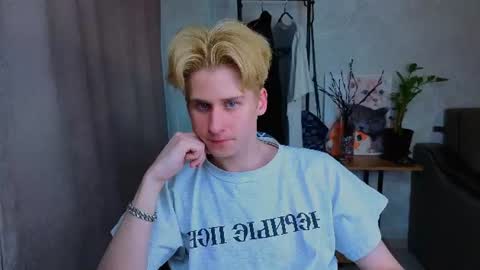 rayondovwson online show from July 6, 1:14 pm